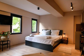 Central Studio Apartments by Parkside Boutique